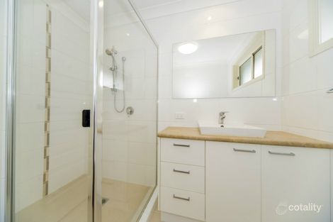 Property photo of 1/27 Drake Avenue Paradise Point QLD 4216