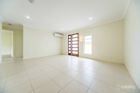 Property photo of 1/27 Drake Avenue Paradise Point QLD 4216
