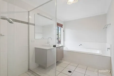 Property photo of 32 Steelwood Street Heathwood QLD 4110
