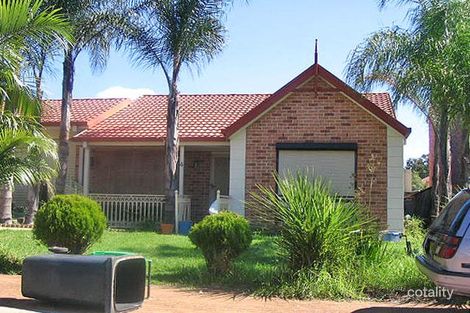 4 Ron Scott Cct, Greenacre, NSW 2190
