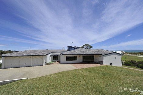Property photo of 16 Breaker Close Silver Sands WA 6210