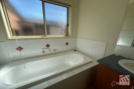 Property photo of 30 Strabane Way Hampton Park VIC 3976