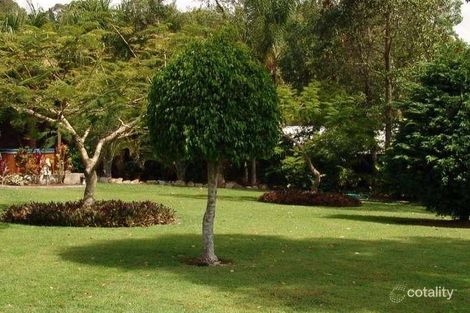 Property photo of 32 Winderadeen Drive Highland Park QLD 4211