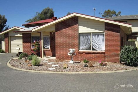 Property photo of 4 Ebonys Place Kennington VIC 3550