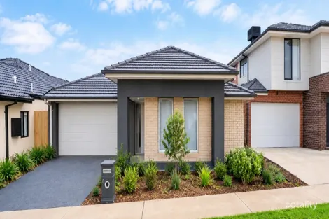 9 Barkers Cres, Mickleham, VIC 3064