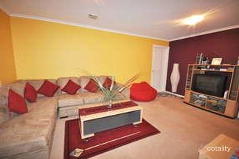 Property photo of 43 Thompson Crescent Roxburgh Park VIC 3064