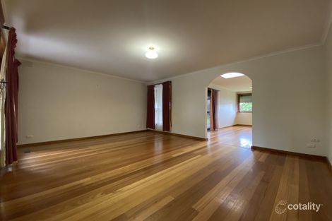 Property photo of 285 Childs Road Mill Park VIC 3082