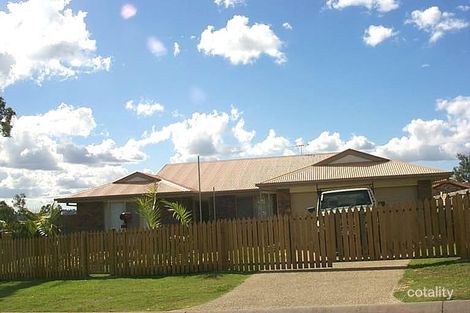 32 Clayton Dr, Edens Landing, QLD 4207