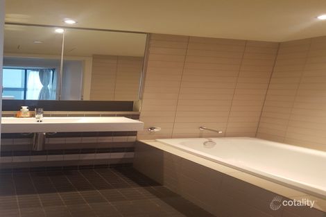 Property photo of 2B/8 Waterside Place Docklands VIC 3008