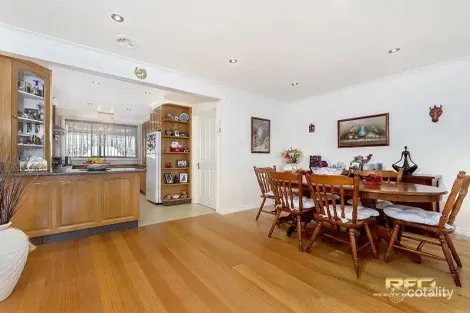 Property photo of 75 Fairfax Circuit Albanvale VIC 3021