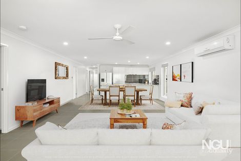 Property photo of 11 Cooper Way Spring Mountain QLD 4300