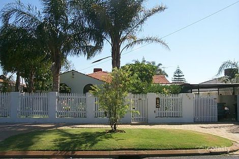 298 Robinson Ave, Cloverdale, WA 6105