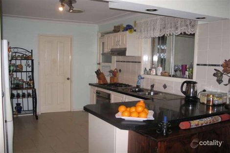 Property photo of 13 Lewin Crescent Bradbury NSW 2560