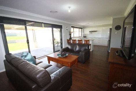 Property photo of 141 Casey Drive Hunterview NSW 2330