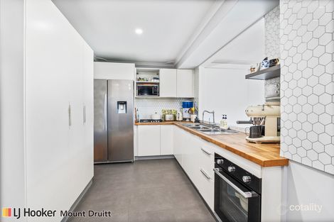 Property photo of 16 Carpenter Place Minchinbury NSW 2770