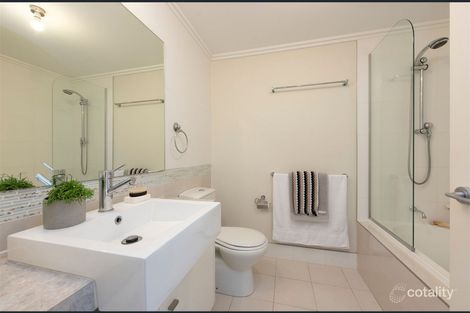 Property photo of 9/86 Pembroke Road Coorparoo QLD 4151