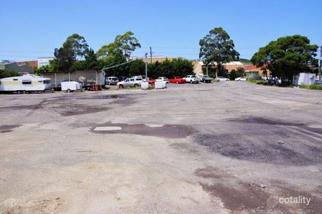 10-12 Waverley Dr, Unanderra, NSW 2526