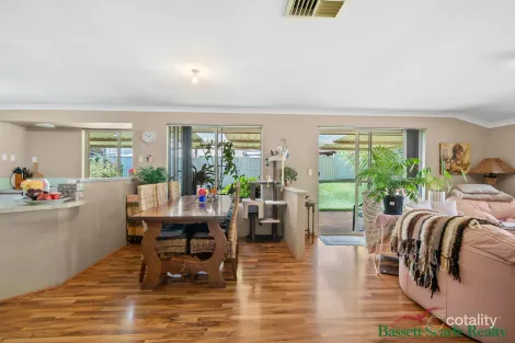 Property photo of 11 Pinkett Close Dawesville WA 6211