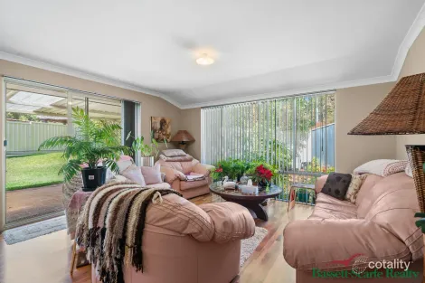 Property photo of 11 Pinkett Close Dawesville WA 6211