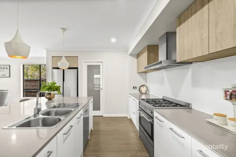 Property photo of 16 Wakelyn Way Wollert VIC 3750