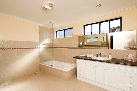 Property photo of 26 Bernedale Way Duncraig WA 6023
