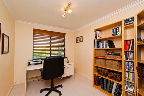 Property photo of 26 Bernedale Way Duncraig WA 6023