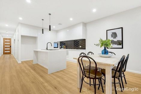 Property photo of 19 Cardigan Street Donnybrook VIC 3064