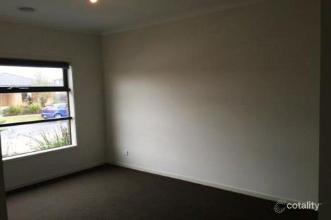 Property photo of 103 Verdant Road Truganina VIC 3029