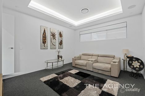 Property photo of 13 Whitehorses Drive Burns Beach WA 6028