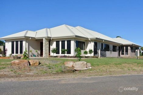 17 Ironbark Dr, Emerald, QLD 4720