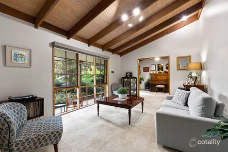 Property photo of 2 Thomas Lawford Place Croydon Hills VIC 3136