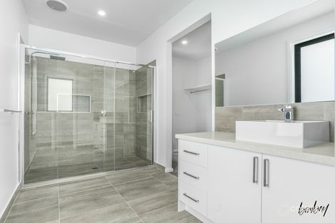Property photo of 22 Ewing Avenue Wollert VIC 3750