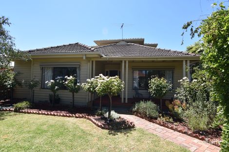 2 Kells Ave, Herne Hill, VIC 3218