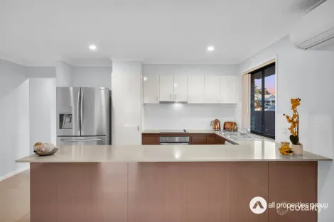 Property photo of 32 Phoebe Way Gleneagle QLD 4285