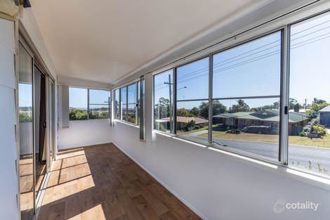 Property photo of 32 Poinciana Street Newtown QLD 4350