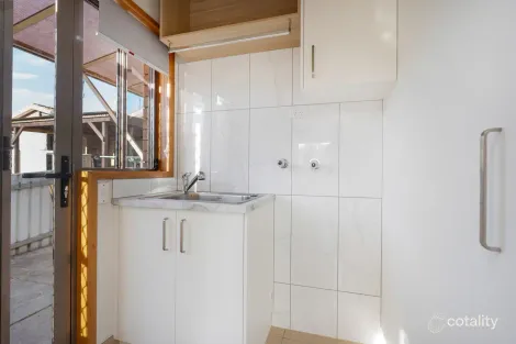 Property photo of 42/588 Oliver Street Lavington NSW 2641