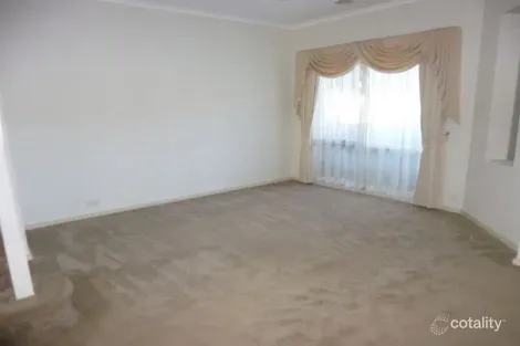 Property photo of 13 Boronia Avenue Cranbourne VIC 3977