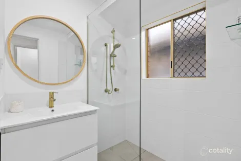 Property photo of 1/4-6 Cootamundra Drive Mountain Creek QLD 4557