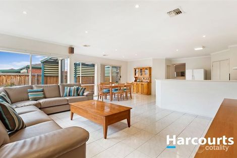 Property photo of 71 Manning Clark Road Mill Park VIC 3082