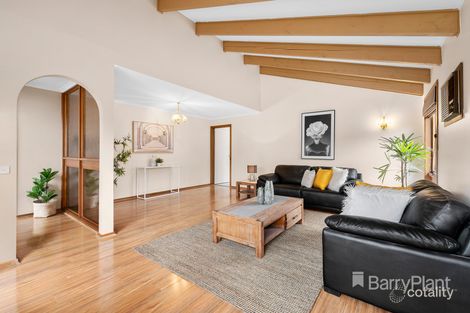 Property photo of 27 Mockridge Drive Mill Park VIC 3082