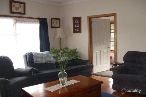 Property photo of 31 Railway Avenue Bunyip VIC 3815