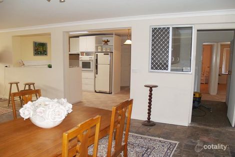 10 Durham Way, Forrestfield, WA 6058
