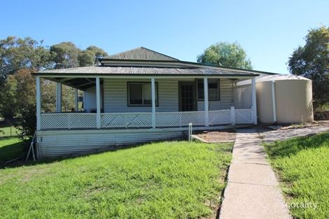 9 Jugiong Rd, Cootamundra, NSW 2590