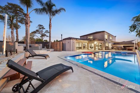 Property photo of 7 Renwarl Close Berwick VIC 3806
