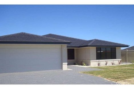 Property photo of 22 Rosewell Green Wanneroo WA 6065