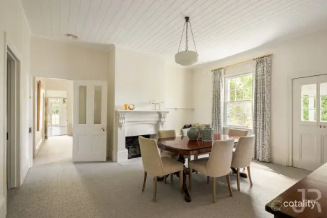 Property photo of 181 Beaumont Road Berwick VIC 3806