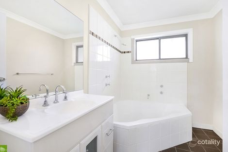 Property photo of 1/26 Rowland Avenue Wollongong NSW 2500