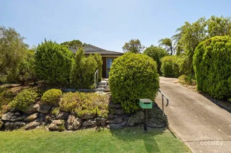 Property photo of 7 Torben Road Aberfoyle Park SA 5159