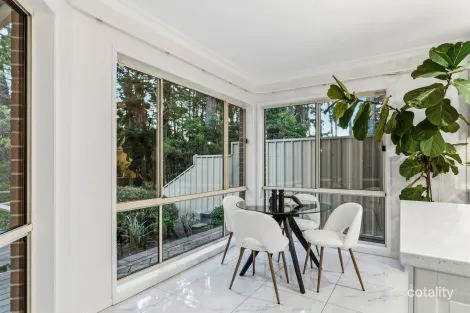 Property photo of 5 Oakley Road Aberfoyle Park SA 5159