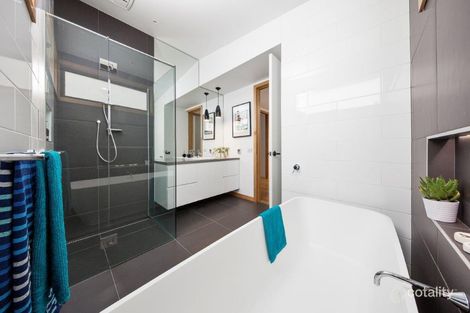 Property photo of 23 Thomson Street Seddon VIC 3011